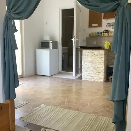 Apartment Pitypang Lak